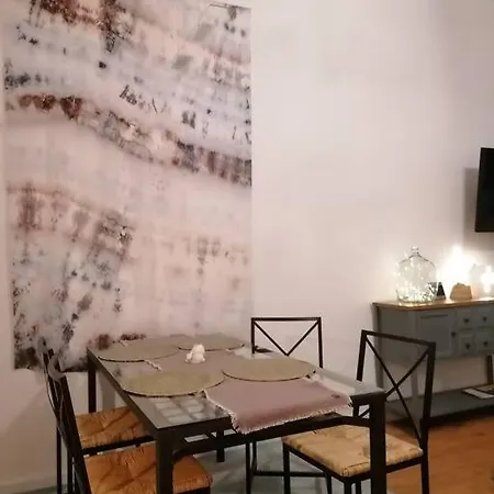 Obszerne Mieszkanie W Centrum Uzdrowiska Z Garazem *