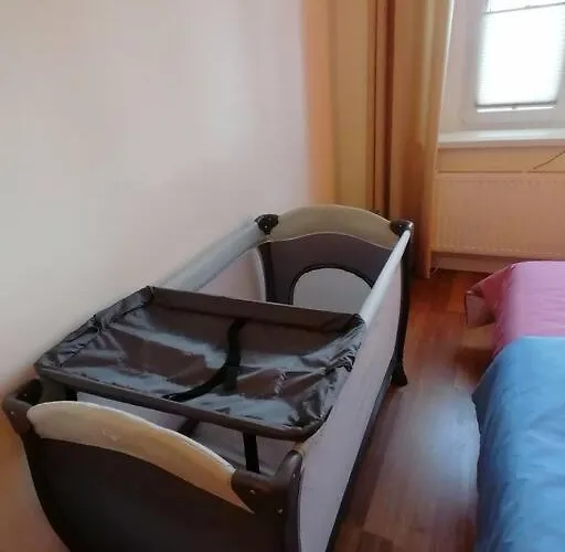 Obszerne Mieszkanie W Centrum Uzdrowiska Z Garazem *